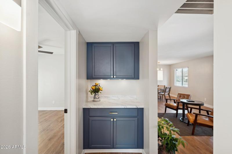 14-web-or-mls-5122-n-13th-ave