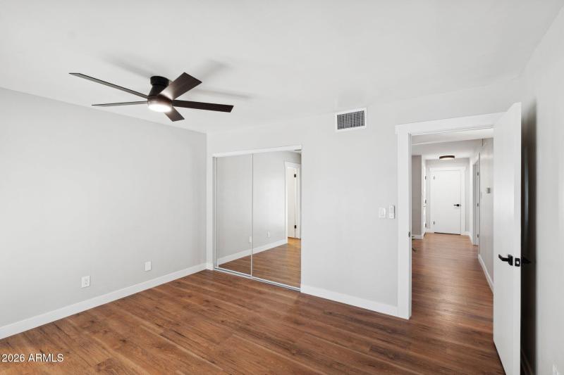 16-web-or-mls-5122-n-13th-ave