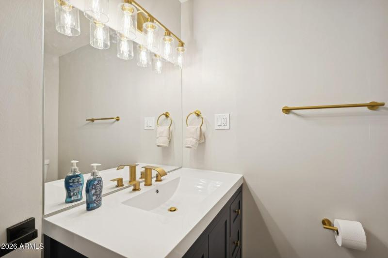 17-web-or-mls-5122-n-13th-ave