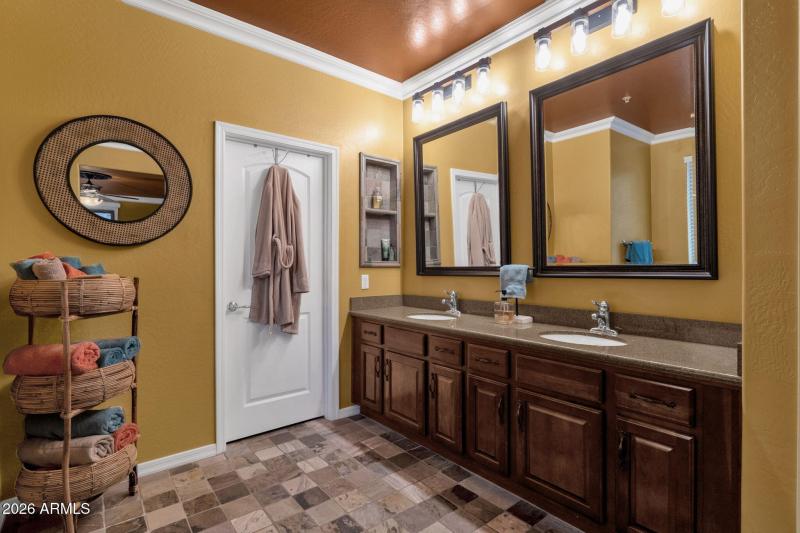 25-web-or-mls-28839-n-20th-ln