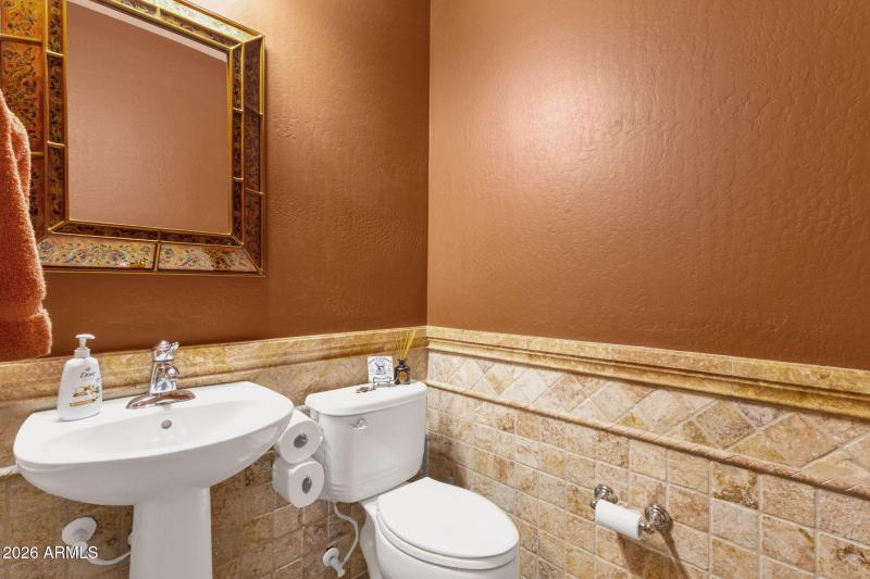 39-web-or-mls-28839-n-20th-ln