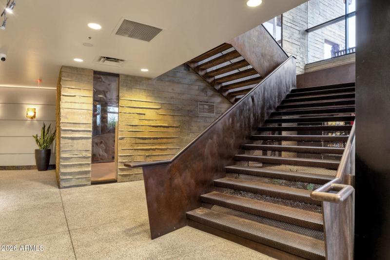 58-web-or-mls-28839-n-20th-ln