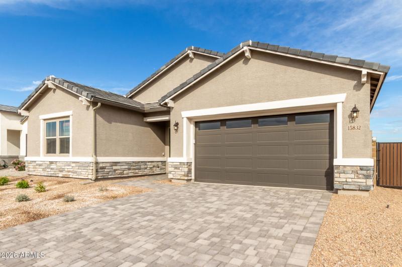 06 - Desert Hollow 15832