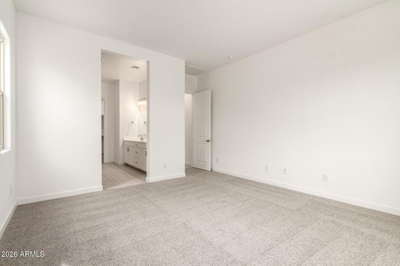 19 - Desert Hollow 15832