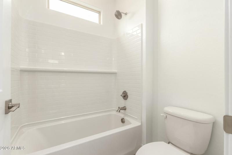 29 - Desert Hollow 15832