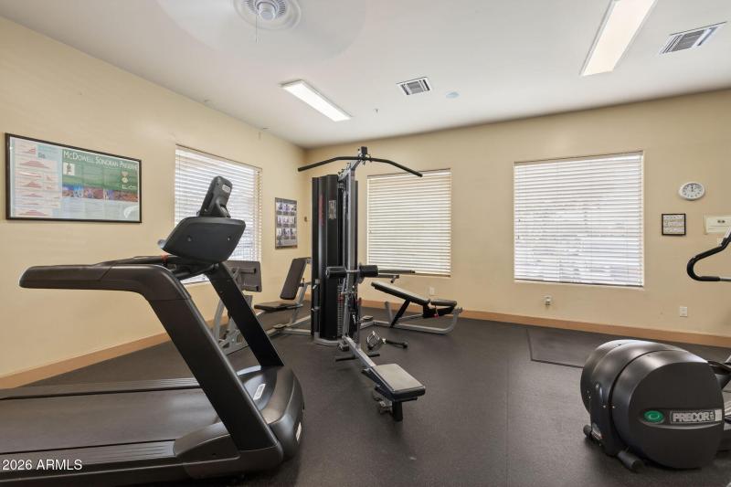 30-amenity-fitness-room