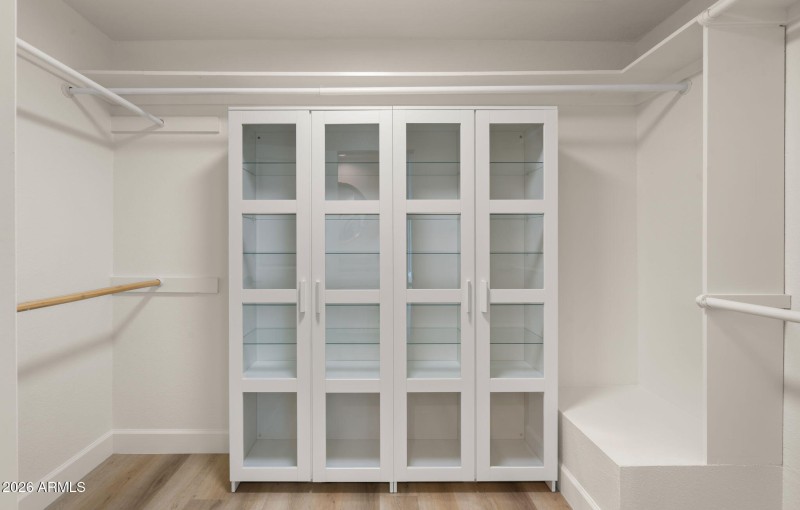 26-web-or-mls-Primary Suite5