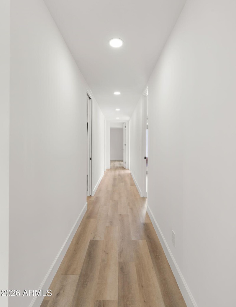 36-web-or-mls-Hallway