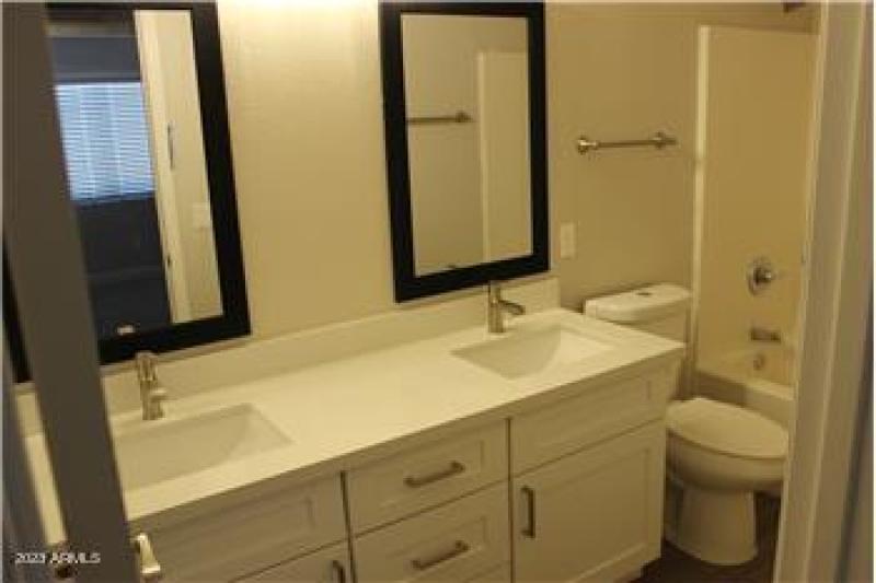 Guest bath dual sinks