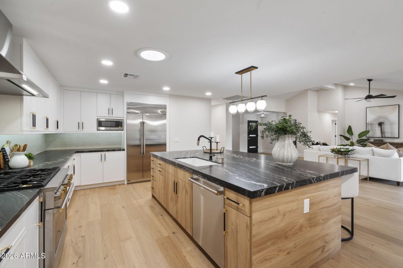 Six burner gas stove