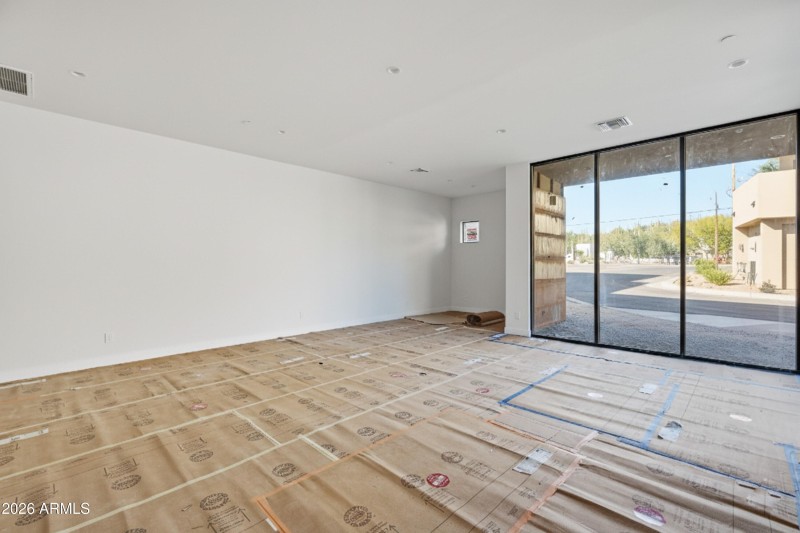 002_CommercialOfficeSpace