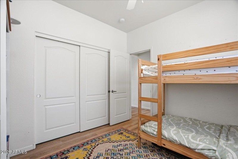 25-3537 E Constitution Dr_RedHogMedia