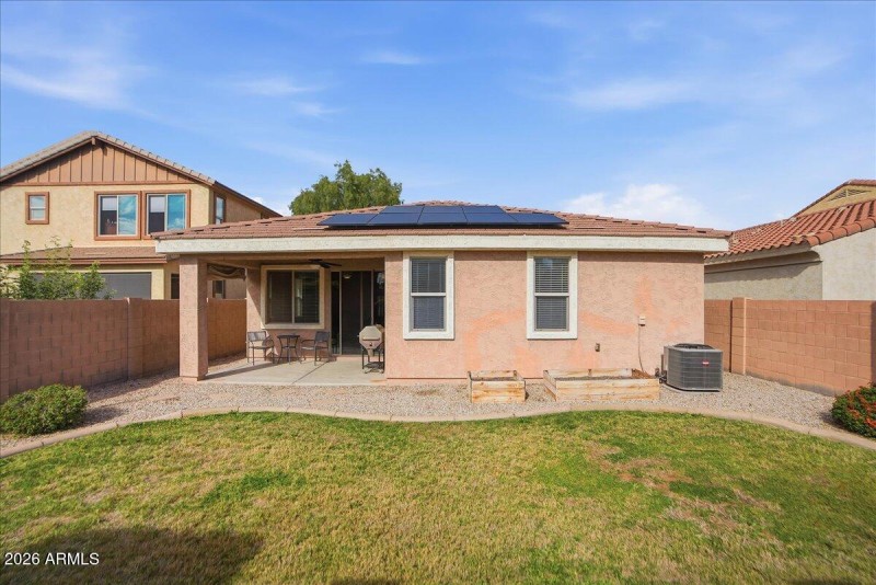 33-3537 E Constitution Dr_RedHogMedia