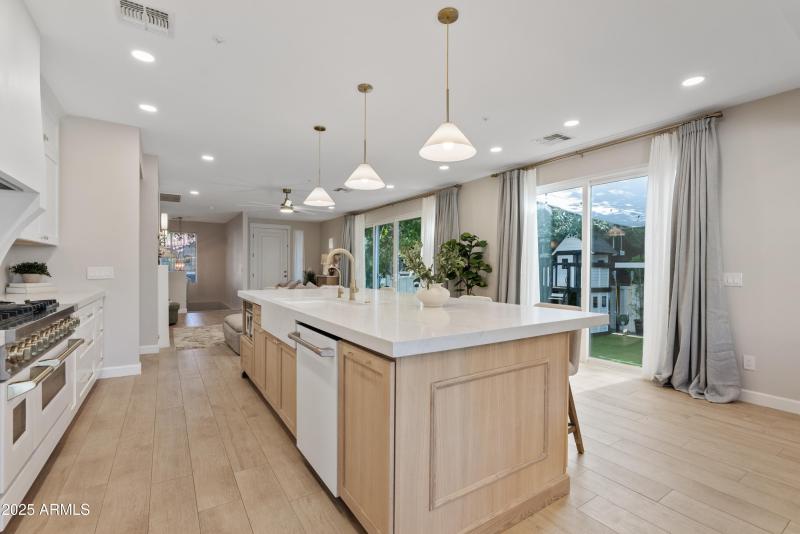 Seamless indoor-outdoor living