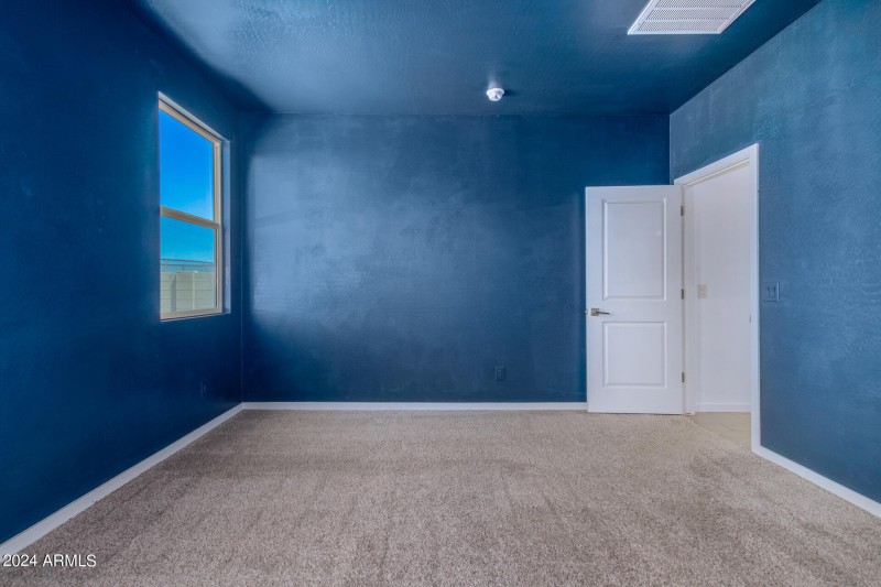 0049-18 - Beeblossom