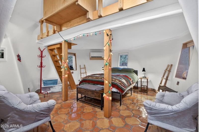 Guest house lower bedroom