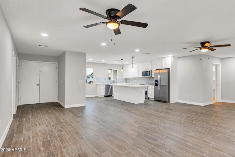 10602 W Cumberland Dr-5