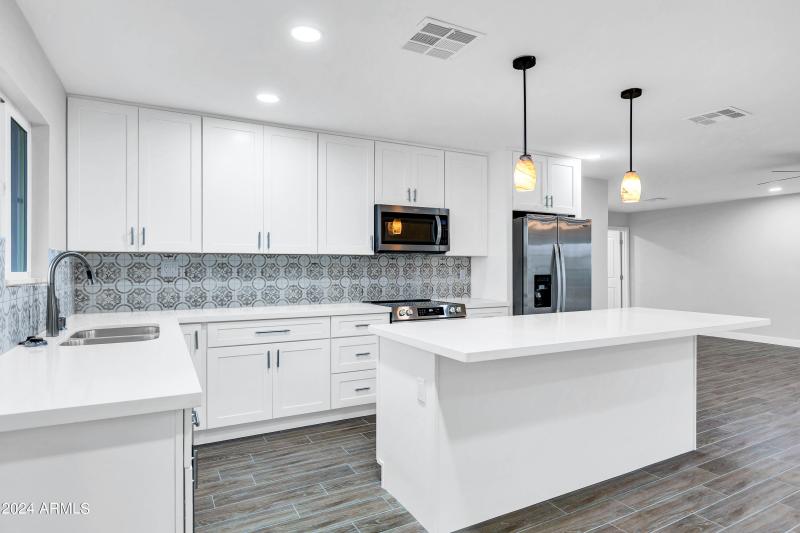 10602 W Cumberland Dr-11