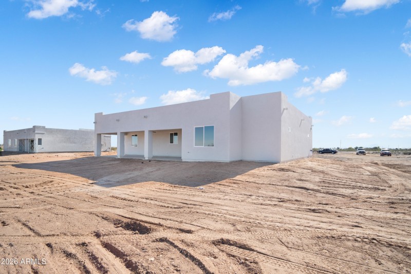 32744 W Bellview St-23