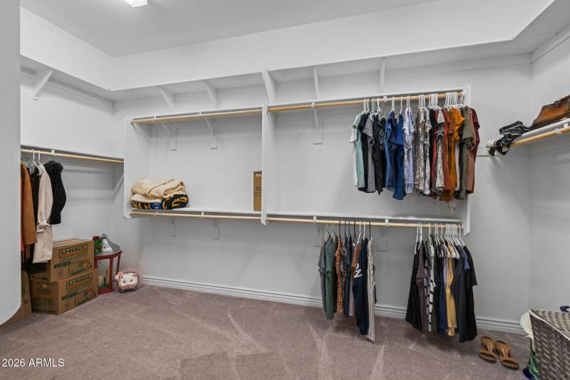 Walk-in Closet