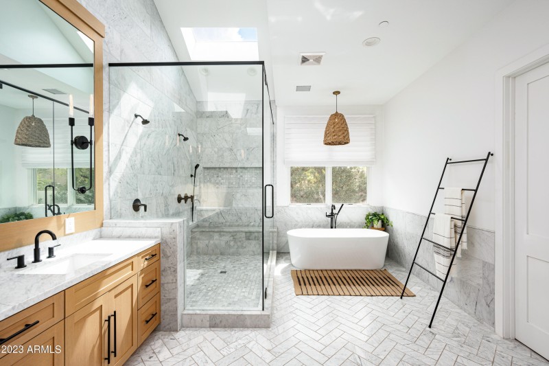 8144 E Del Barquero Dr-36