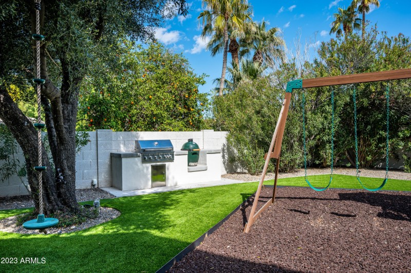 8144 E Del Barquero Dr-72