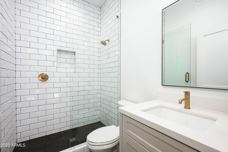 8144 E Del Barquero Dr-52