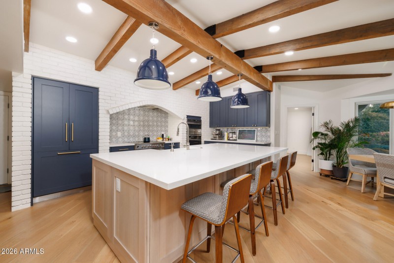 E Hermosa Vista Dr (4041)-3