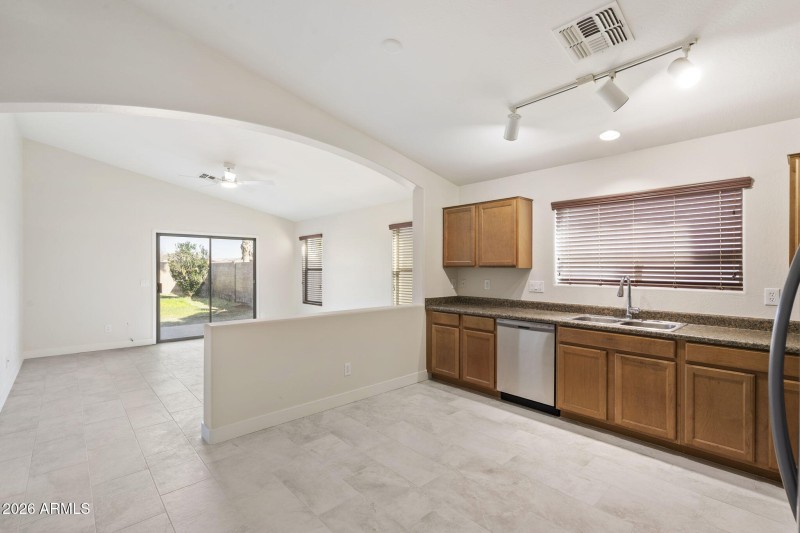 11-web-or-mls-DSC05657