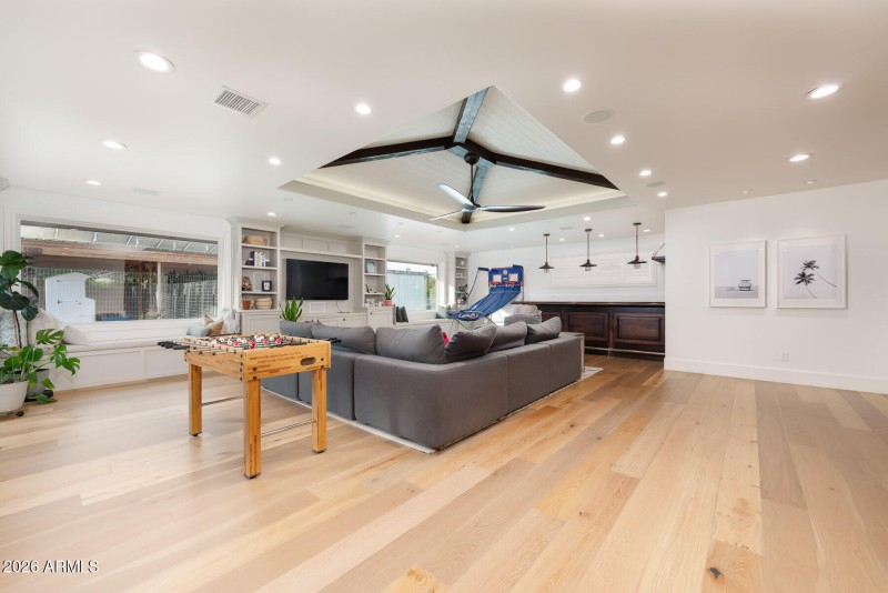 E Hermosa Vista Dr (4041)-1