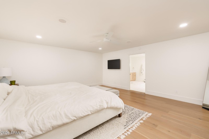 E Hermosa Vista Dr (4041)-13