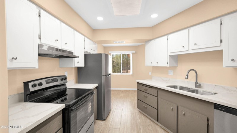 16-web-or-mls-P1431460