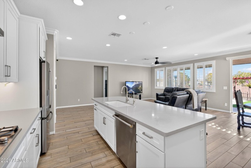 18-web-or-mls-65- S 229th Way