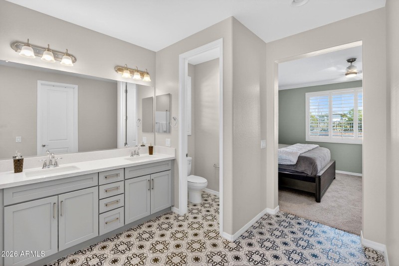 27-web-or-mls-74- S 229th Way