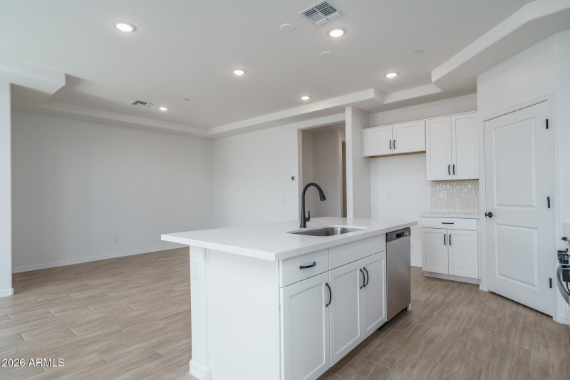 4) KITCHEN TO DINING