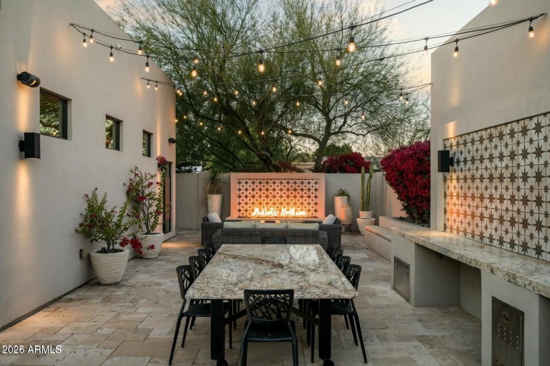 Outdoor Living/Dining