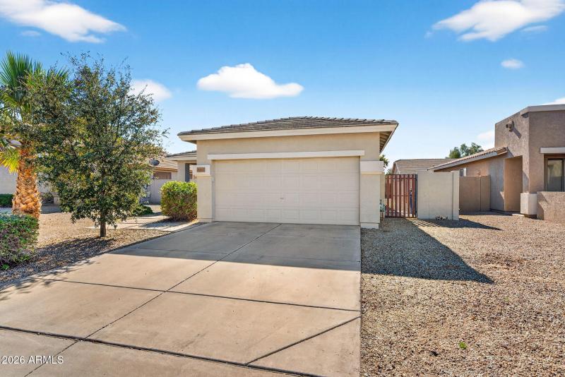 3-web-or-mls-04-E Clifton Ave