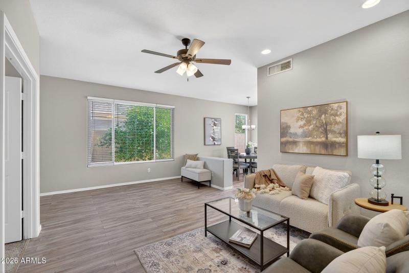 5-web-or-mls-29-E Clifton Ave