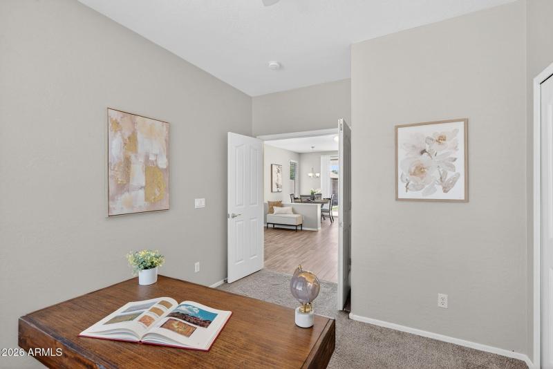 15-web-or-mls-11-E Clifton Ave