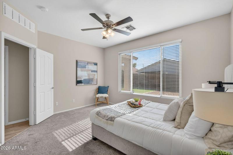 18-web-or-mls-18-E Clifton Ave