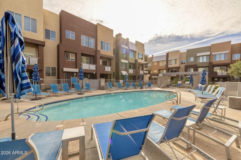 51-web-or-mls-6745 N 93RD Ave unit 1166,