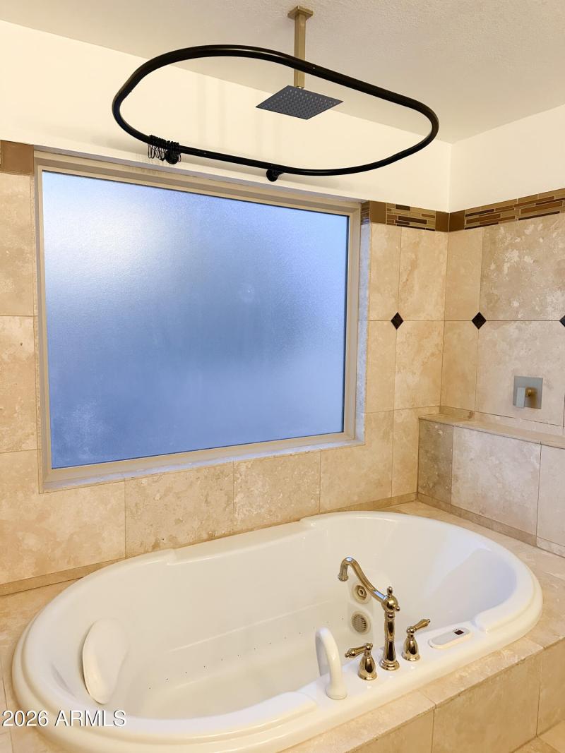 12DCE33A-B69F-4766-8170-898C36E7A2C2