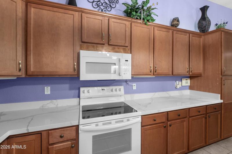 Kitchen upgraded cabinets