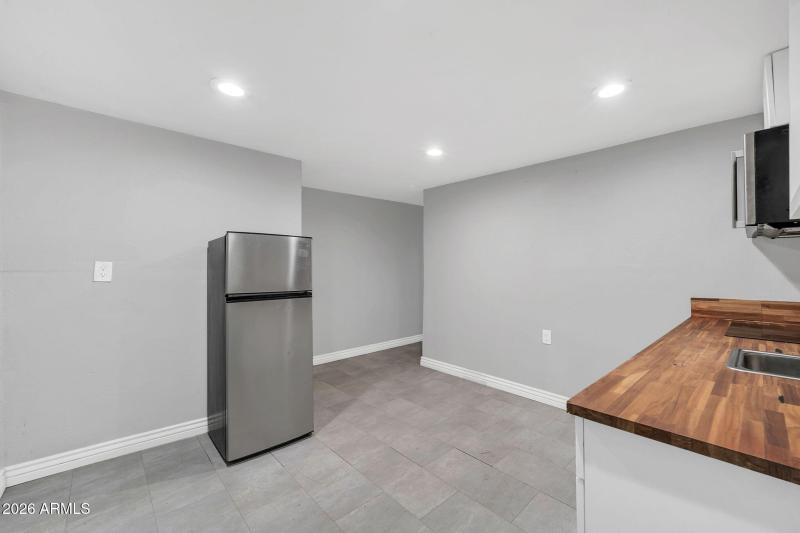 2302 E Yale Street, Phoenix, AZ 85006