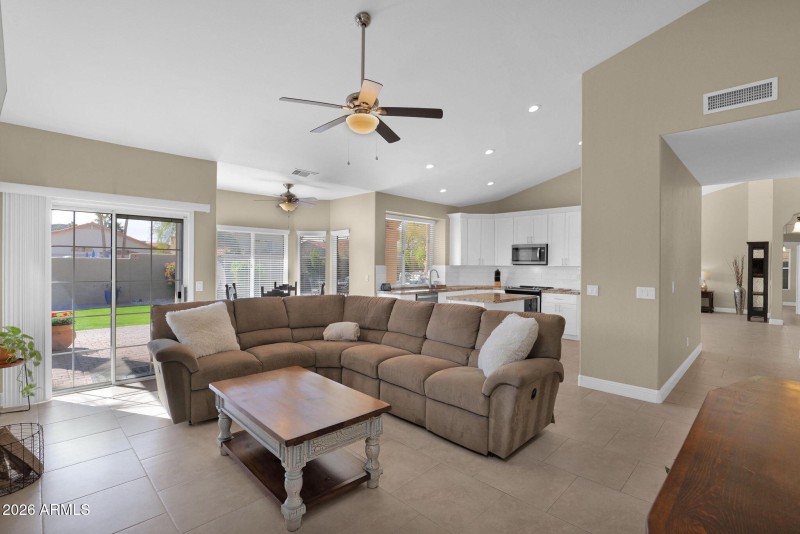 24-web-or-mls-P1460317