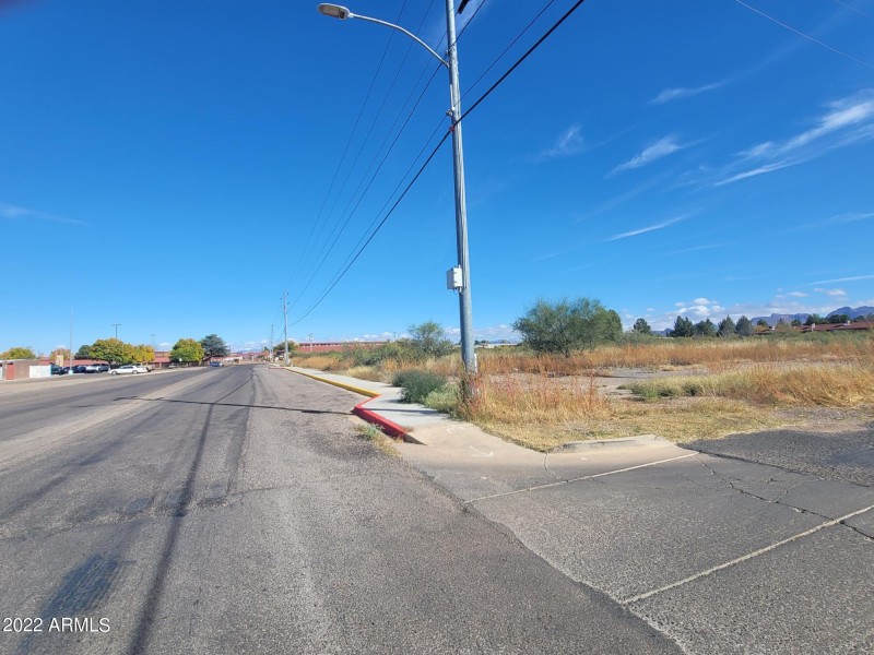 XXXX 15th St land facing Florida Avenue