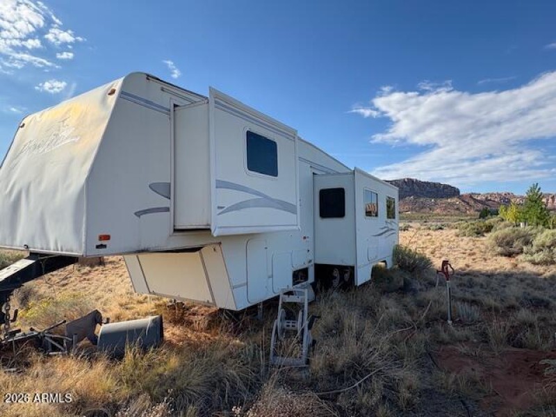 5th Wheel Conveys with Lot #2