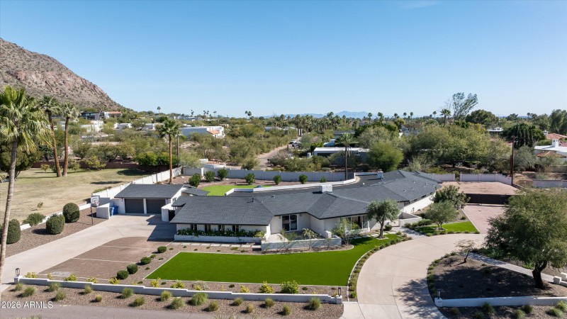 01-4545NRoyalViewDrE-1