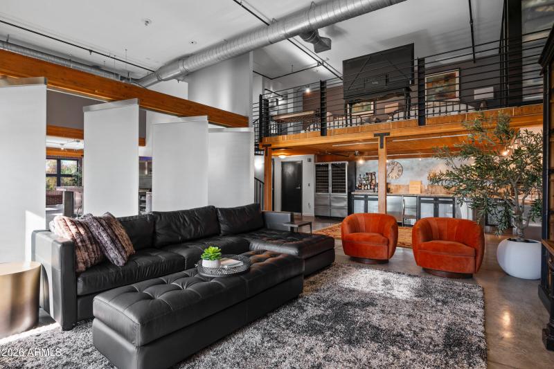 914 E Osborn Rd #403-8