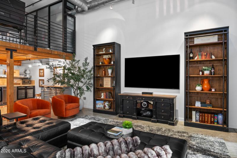 914 E Osborn Rd #403-12